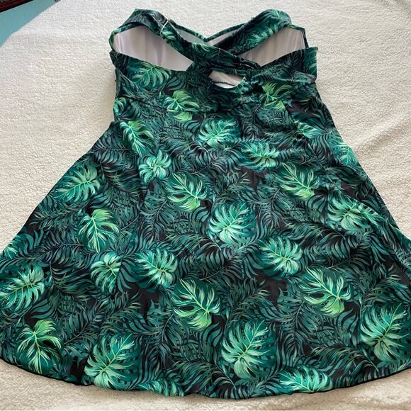 Swimsuit Cocopear 5XL NWT Green Black leaf print romper Plus Size One Piece - Picture 3 of 10